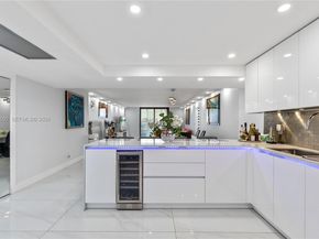 2500 Parkview Dr 1121, Hallandale Beach FL 33009