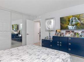 2500 Parkview Dr 1121, Hallandale Beach FL 33009