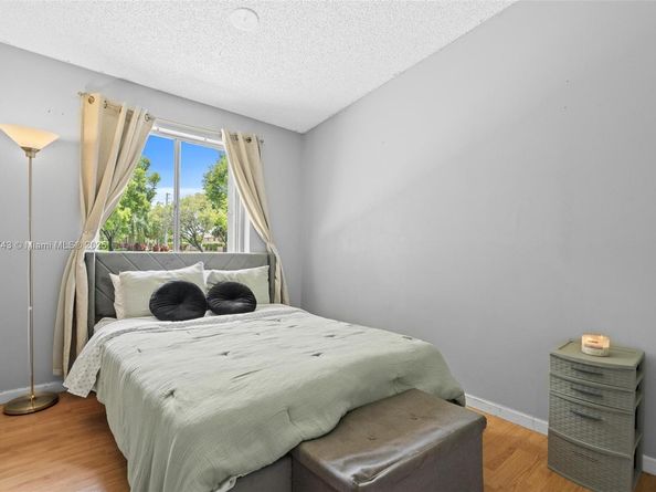 500 S Woodgate Cir A, Sunrise FL 33326