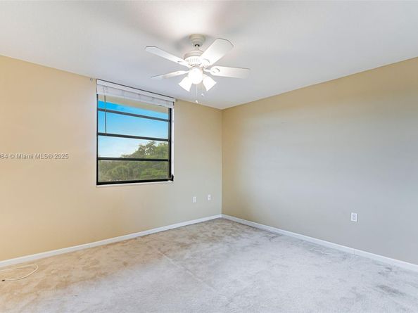 1705 Whitehall Dr 401, Davie FL 33324