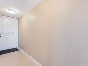 1705 Whitehall Dr 401, Davie FL 33324