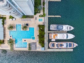 17111 Biscayne Blvd 1110, North Miami Beach FL 33160