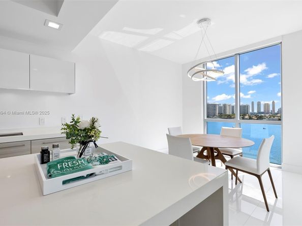 17111 Biscayne Blvd 1110, North Miami Beach FL 33160