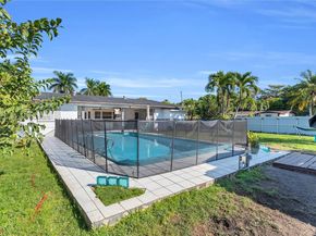 610 NW 16th St, Homestead FL 33030