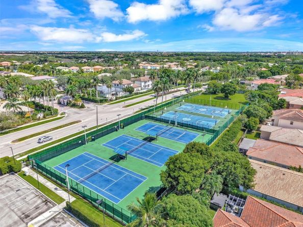 2784 SW 129th Ter, Miramar FL 33027