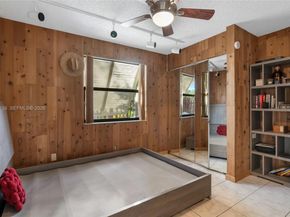 10911 Cedar Ln, Pembroke Pines FL 33026