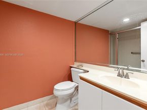 9360 S Chelsea Dr S, Plantation FL 33324