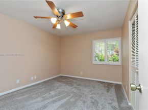 9360 S Chelsea Dr S, Plantation FL 33324