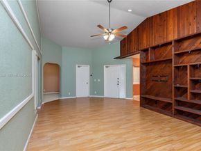 9360 S Chelsea Dr S, Plantation FL 33324