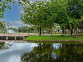 9360 S Chelsea Dr S, Plantation FL 33324