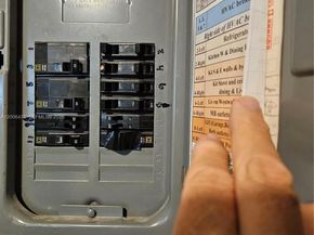 11700 NW 41st St, Sunrise FL 33323