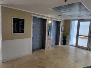 3040 Lake Shore Dr PH2, Riviera Beach FL 33404