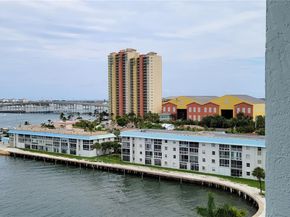 3040 Lake Shore Dr PH2, Riviera Beach FL 33404