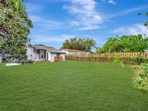 919 NW 76th St, Miami FL 33150