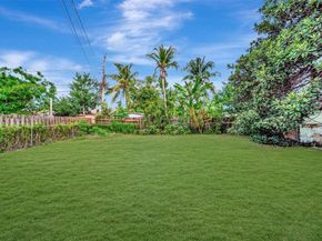 919 NW 76th St, Miami FL 33150