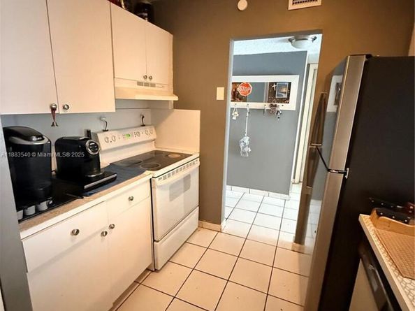 440 E 23rd St 1316, Hialeah FL 33013