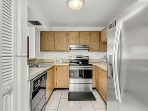 15430 SW 82nd Ln 625, Miami FL 33193