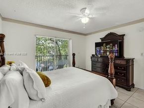 15430 SW 82nd Ln 625, Miami FL 33193