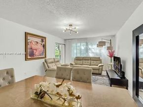 15430 SW 82nd Ln 625, Miami FL 33193