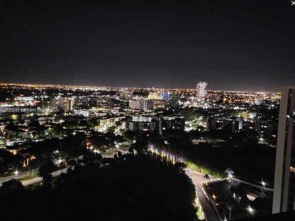 20335 W Country Club Dr PH2, Aventura FL 33180