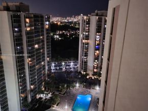 20335 W Country Club Dr PH2, Aventura FL 33180