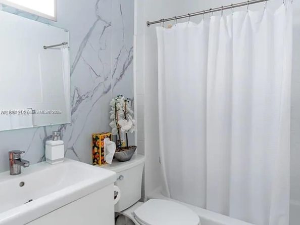 2451 Brickell Ave 10M, Miami FL 33129