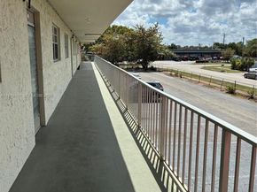 609 S State Road 7 2C, Margate FL 33068