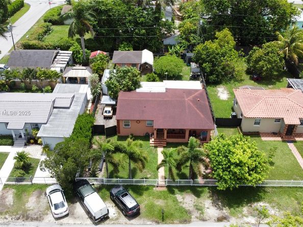 916 NW 3rd Ave, Homestead FL 33030