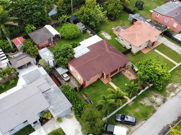 916 NW 3rd Ave, Homestead FL 33030