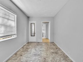 1524 Biarritz Dr, Miami Beach FL 33141