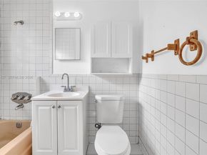 1524 Biarritz Dr, Miami Beach FL 33141