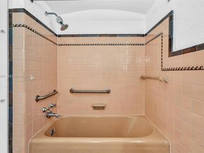 1524 Biarritz Dr, Miami Beach FL 33141