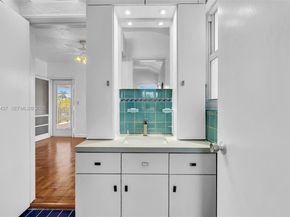 1524 Biarritz Dr, Miami Beach FL 33141