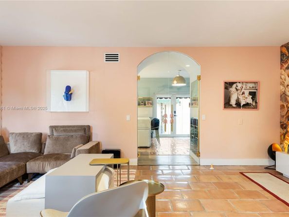3149 Mary St 3149, Miami FL 33133