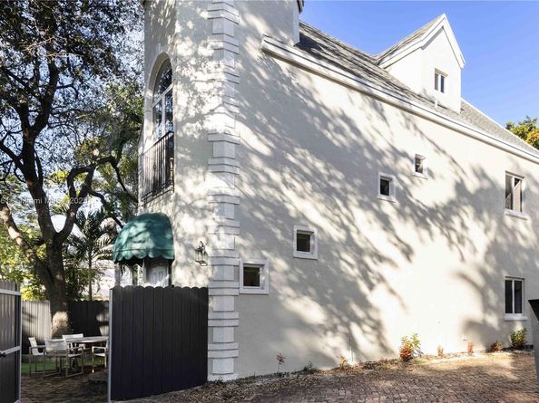 3149 Mary St 3149, Miami FL 33133