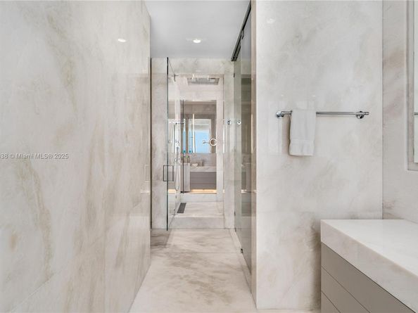 17975 Collins Ave N2401, Sunny Isles Beach FL 33160