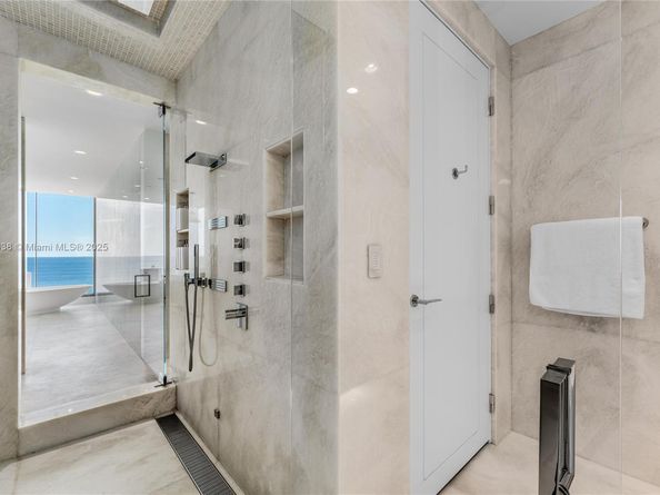 17975 Collins Ave N2401, Sunny Isles Beach FL 33160