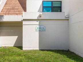 301 Racquet Club Rd 103, Weston FL 33326
