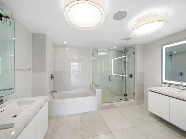 330 Sunny Isles Blvd 5502, Sunny Isles Beach FL 33160