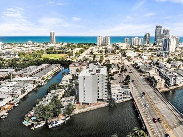 7118 Bonita Dr 405, Miami Beach FL 33141