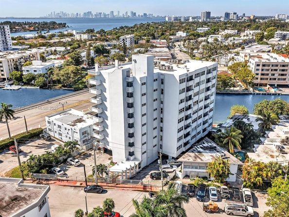 7118 Bonita Dr 405, Miami Beach FL 33141