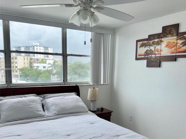 7118 Bonita Dr 405, Miami Beach FL 33141