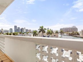 7118 Bonita Dr 405, Miami Beach FL 33141