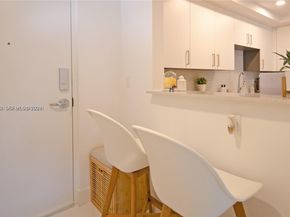 10950 NW 82nd St 204, Doral FL 33178