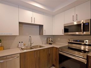 10950 NW 82nd St 204, Doral FL 33178