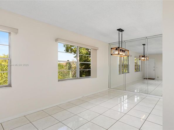 13250 SW 4th Ct 401G, Pembroke Pines FL 33027