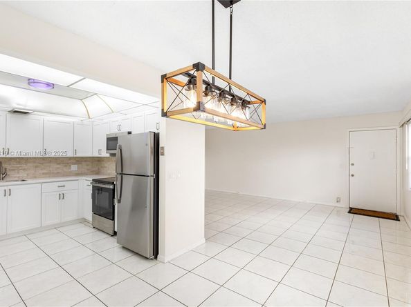 13250 SW 4th Ct 401G, Pembroke Pines FL 33027