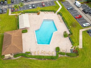 13250 SW 4th Ct 401G, Pembroke Pines FL 33027