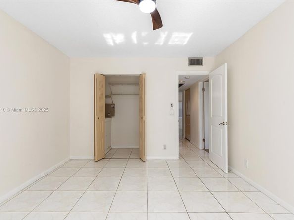 13250 SW 4th Ct 401G, Pembroke Pines FL 33027