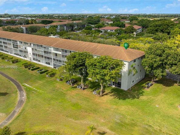 13250 SW 4th Ct 401G, Pembroke Pines FL 33027